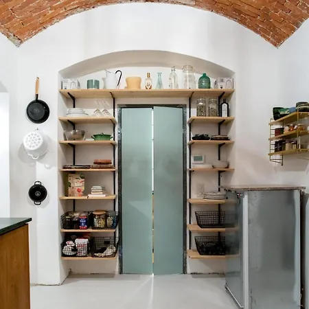 Lilly's Calm Souterrain With Garden 公寓